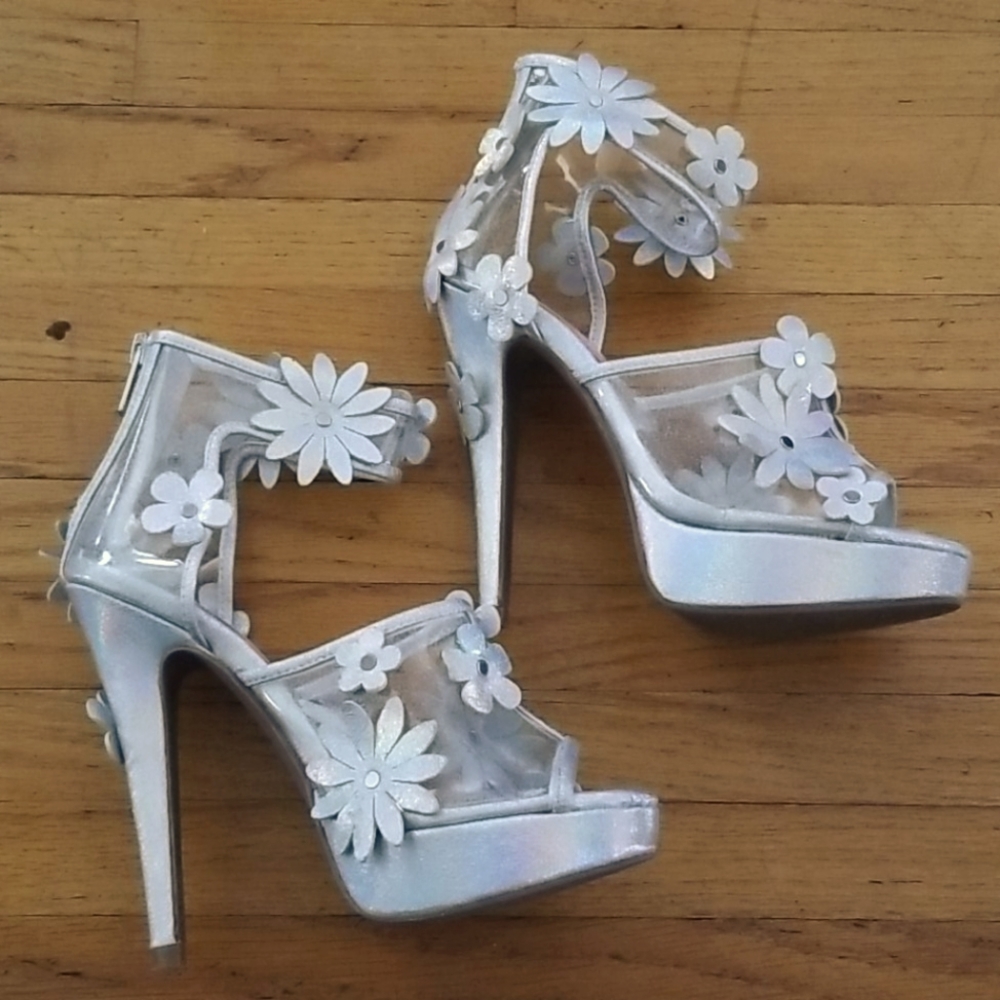 Sugarbaby Holographic Flower Heels Size 5